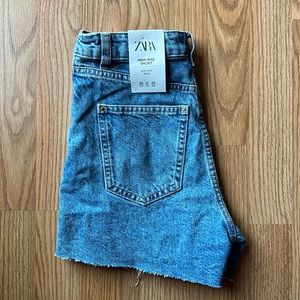 Zara High Rise Short Size 0